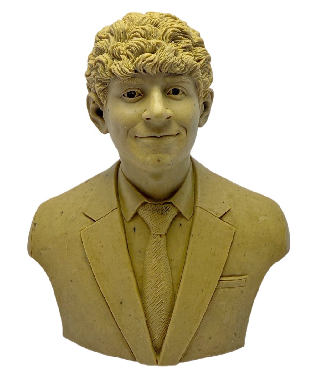 Custom Resin Busts | Personalized Bronze Bust Statues from Photos Custom Resin Busts | Personalized Bronze Bust Statues from Photos